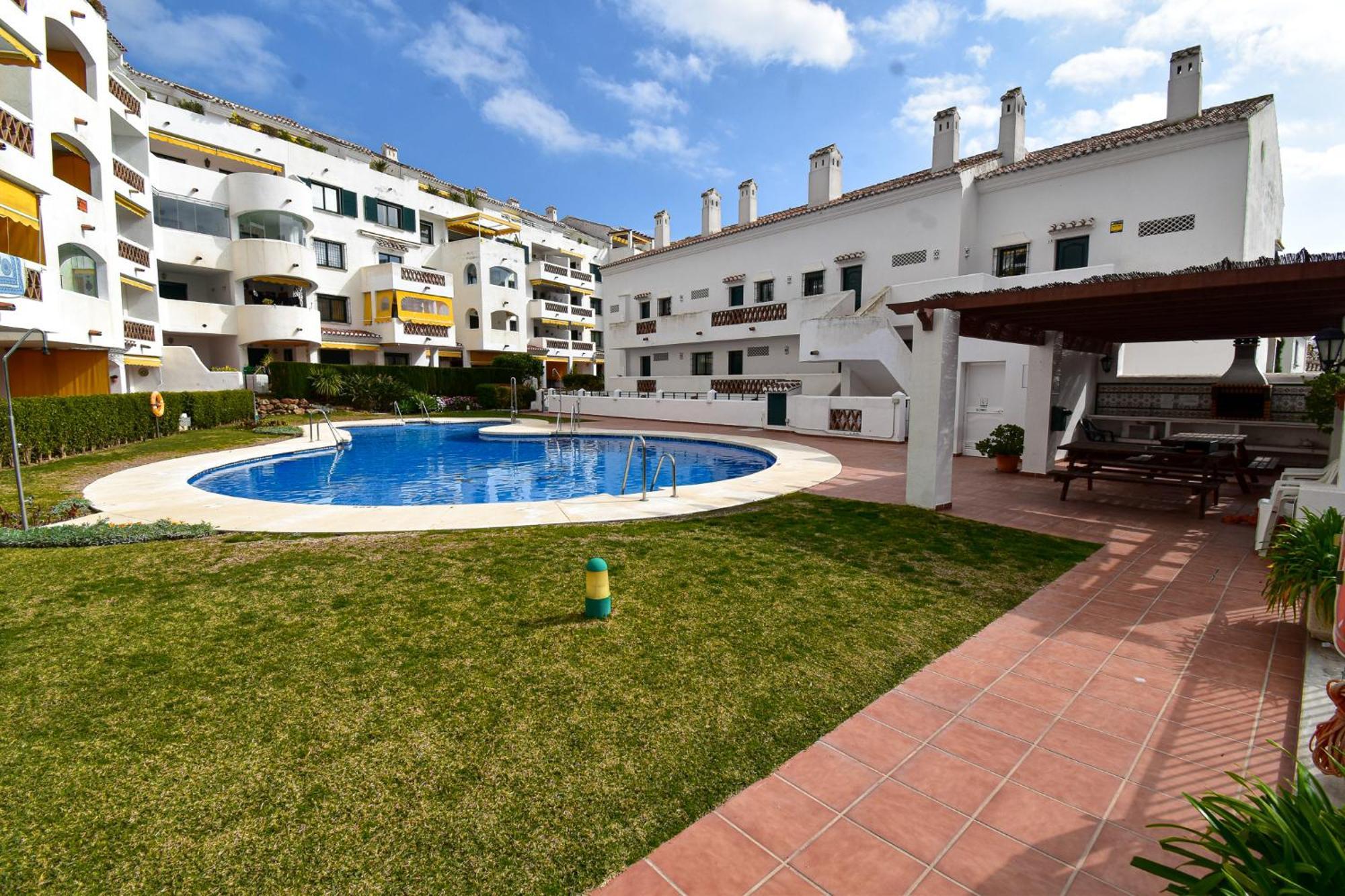 Urb Pueblo Del Parque, Luxury 2 Bedroom Apartment. Fantastic Central Location. 베날마데나코스타 외부 사진